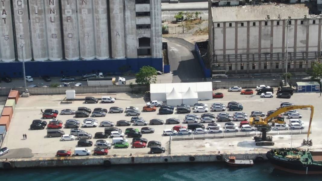 Sıfır araç alacaklar artık bayiye değil tren garına gidecek! Otomotiv sektöründe yeni uygulama başladı 8